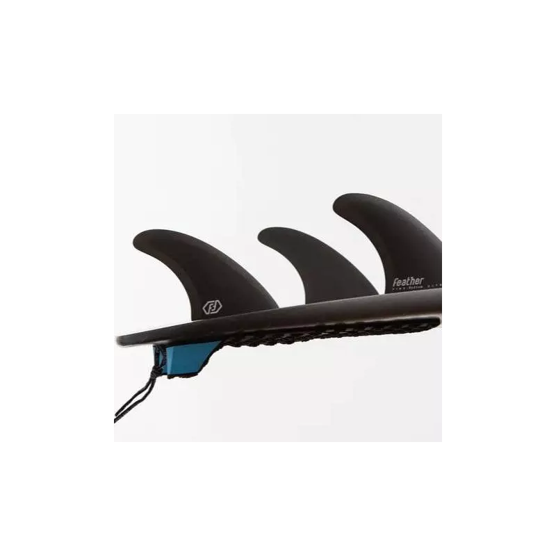 FEATHER FINS ULTRALIGHT DUAL TAB BLACK MEDIUM