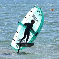 Mat Carbon HM 14 de F-ONE - Wingfoil + Surf foil 