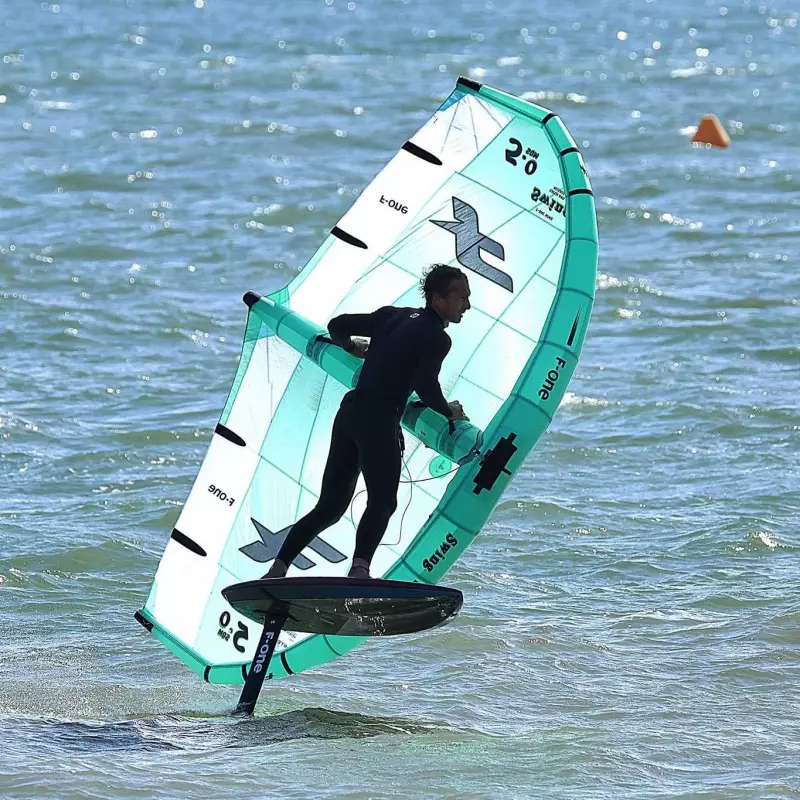 Mat Carbon HM 14 de F-ONE - Wingfoil + Surf foil 