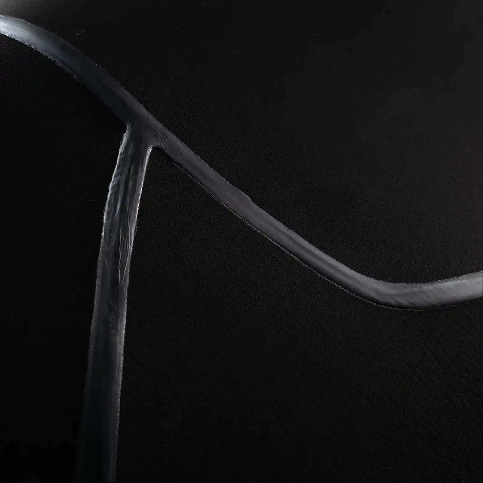 Coutures FTM étanchées sur combinaison Prolimit Mercury 6/4